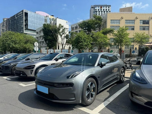 2023 Zeekr 001 BEV 100KWH 741km image 1