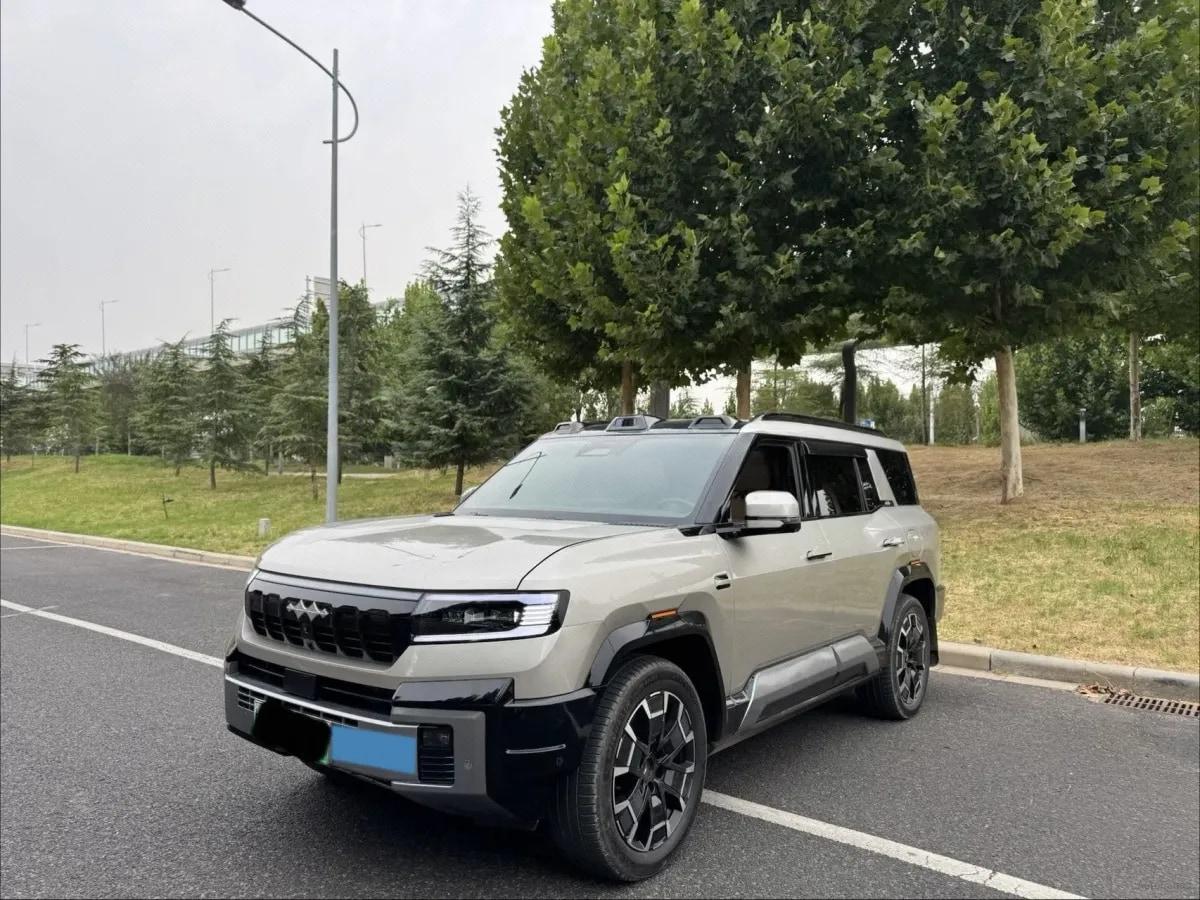 2025 Fang Cheng Bao Bao 8 2.0T 245HP L4 E-CVT PHEV 36.8KWH image 1