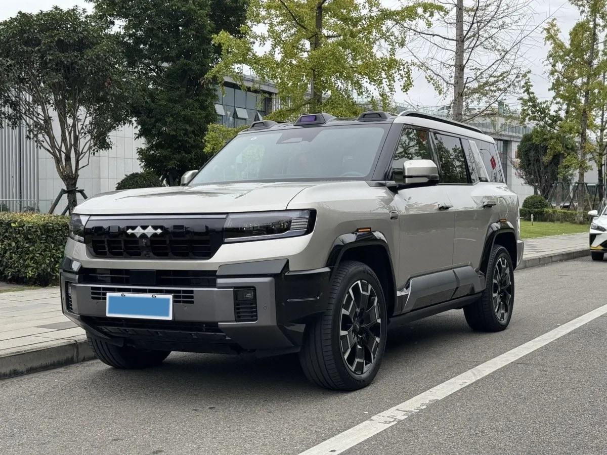 2025 Fang Cheng Bao Bao 8 2.0T 245HP L4 E-CVT PHEV 36.8KWH image 1
