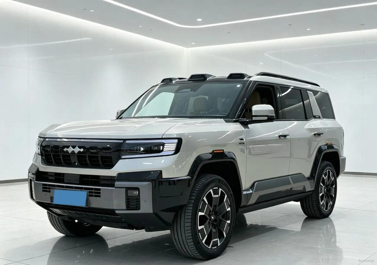 2025 FangChengBao Bao 8 2.0T 245HP L4 E-CVT PHEV 36.8KWH image 1