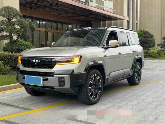 2025 Fang Cheng Bao Bao 8 2.0T 245HP L4 E-CVT PHEV 36.8KWH image 1