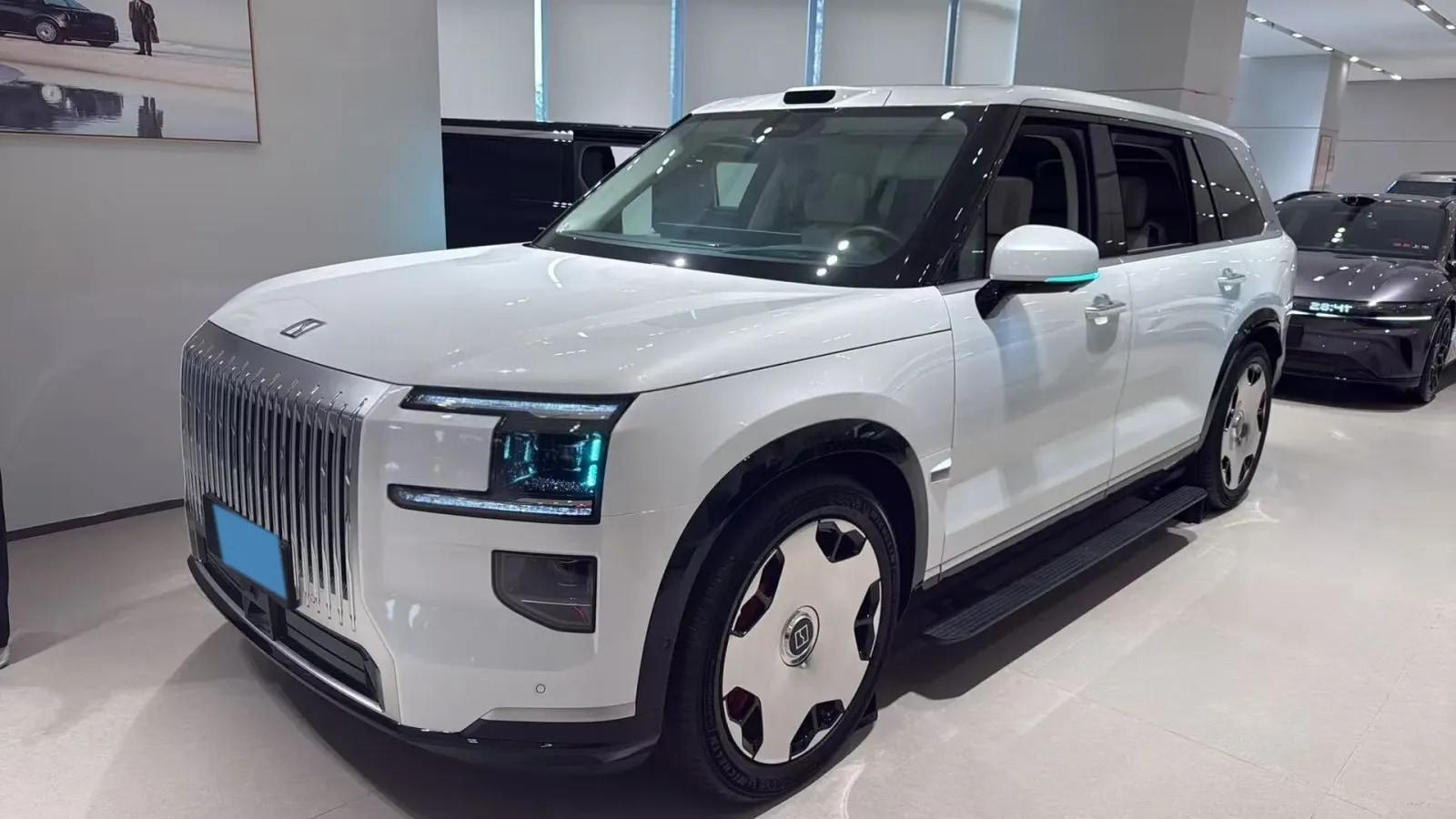 2025 Zeekr 9X 2.0T 279HP L4 1DHT PHEV image 1