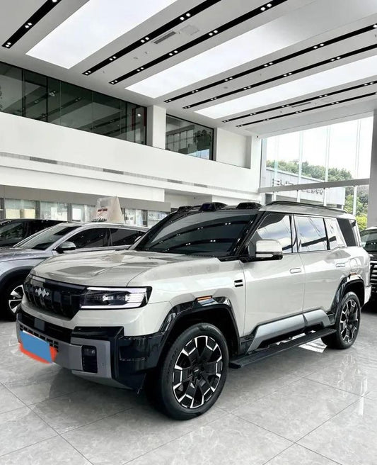 2025 Fang Cheng Bao Bao 8 2.0T 245HP L4 E-CVT PHEV 36.8KWH image 1