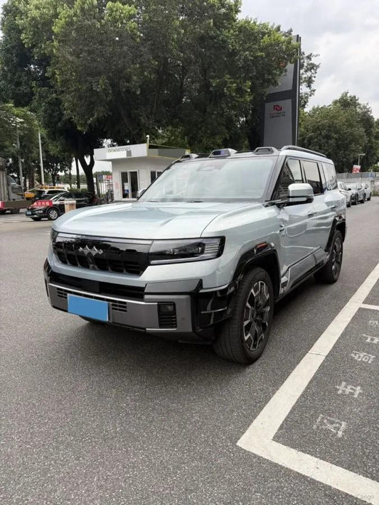 2025 Fang Cheng Bao Bao 8 2.0T 245HP L4 E-CVT PHEV 36.8KWH image 1