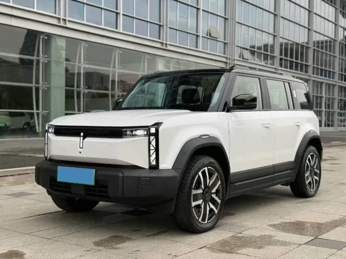 2024 iCAR iCAR 03 BEV 65.69KWH 472km image 1