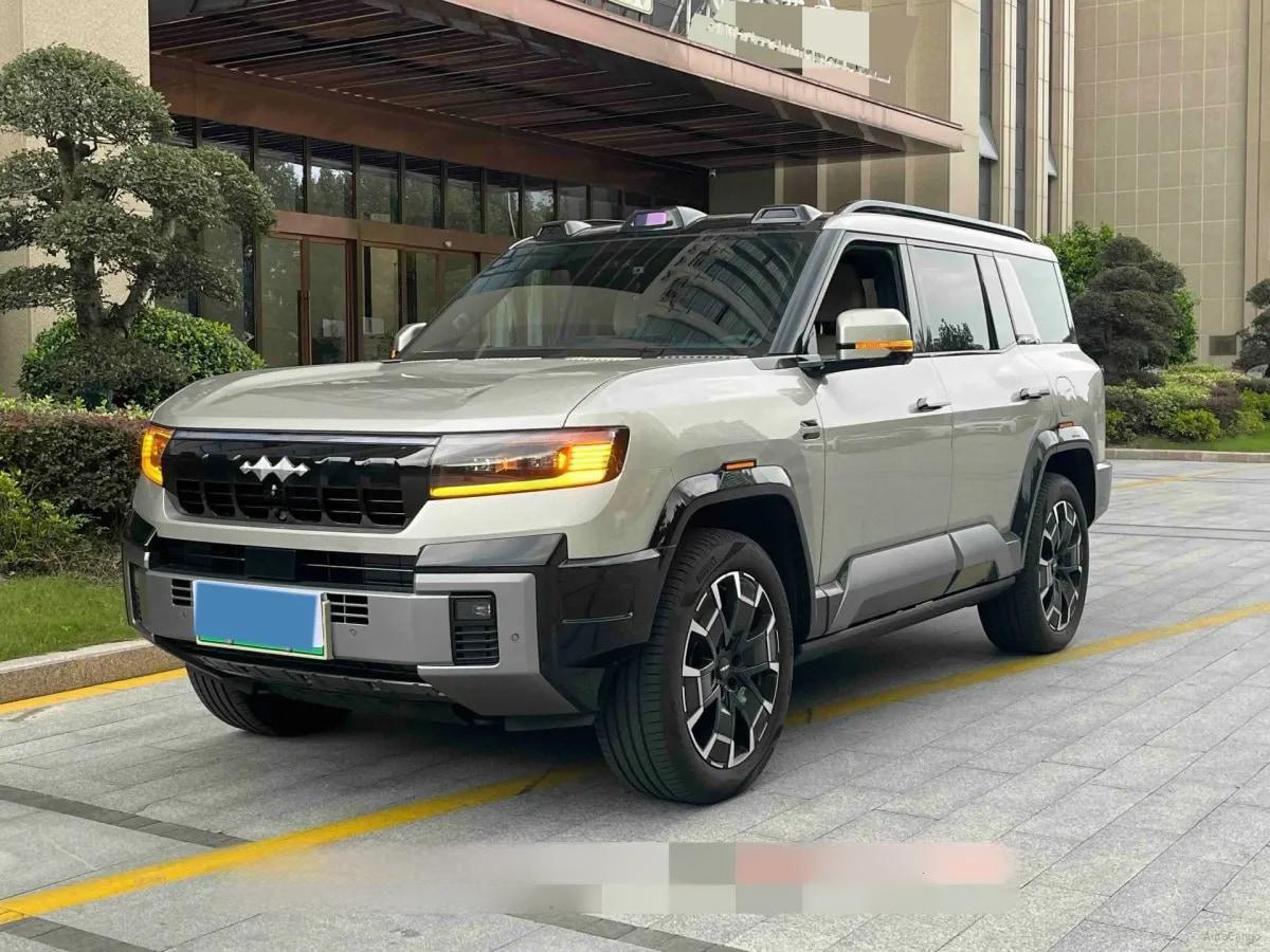 2025 Fang Cheng Bao Bao 8 2.0T 245HP L4 E-CVT PHEV 36.8KWH image 1