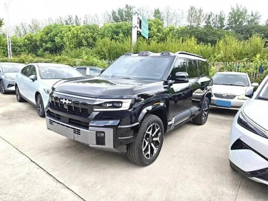 2025 FangChengBao Bao 8 2.0T 245HP L4 E-CVT PHEV 36.8KWH image 1