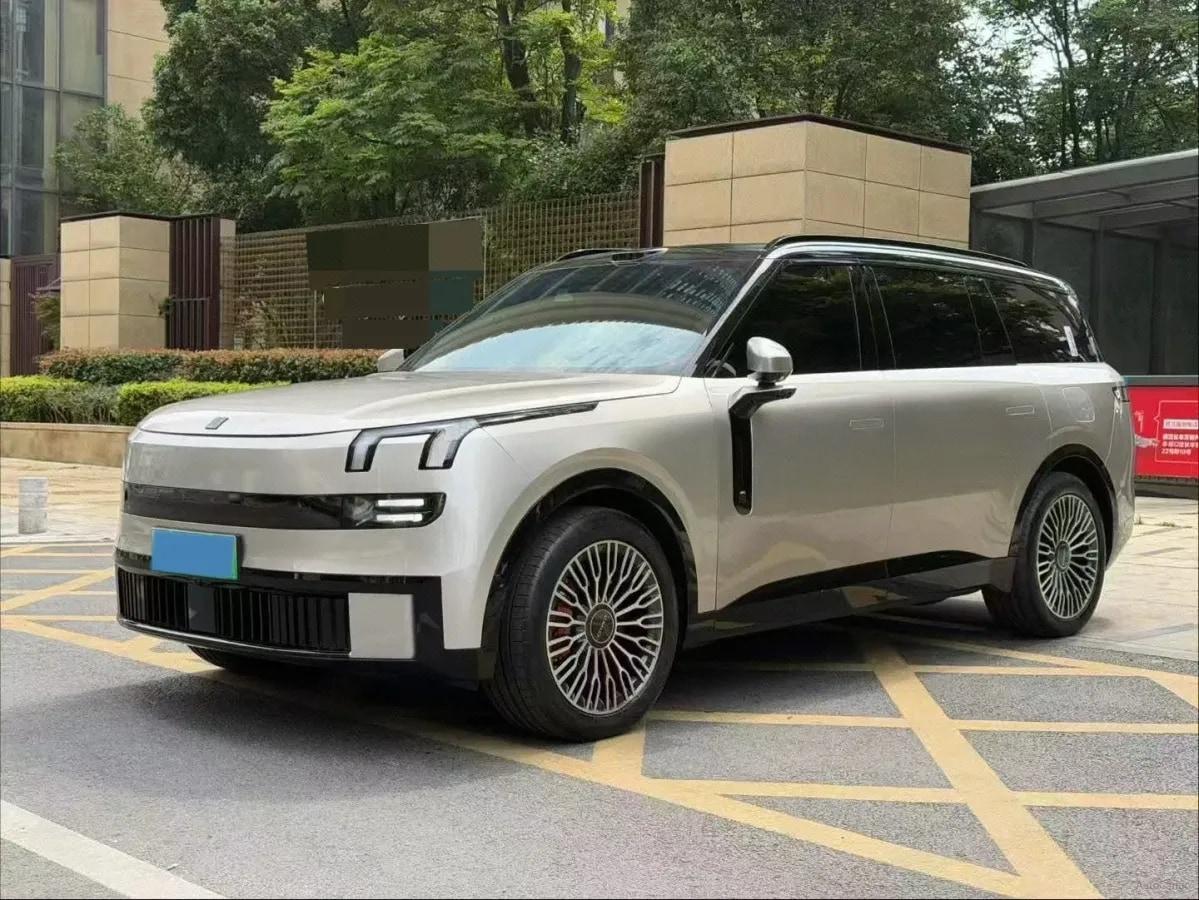 2025 LYNK&CO 900 2.0T 254HP L4 3DHT PHEV 50KWH image 1