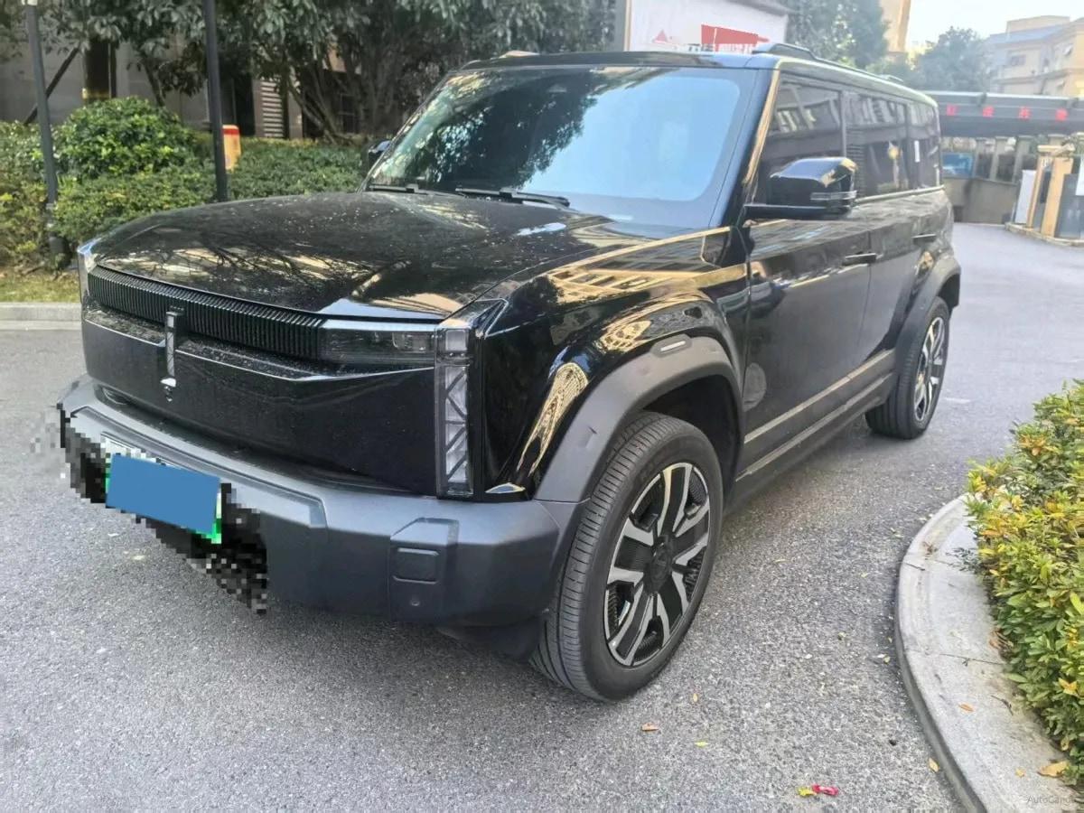 2024 iCAR iCAR 03 BEV 50.63KWH image 1