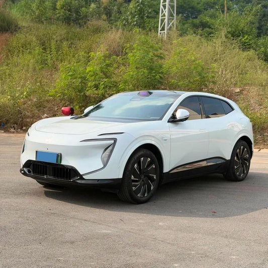 2024 Avatr 07 BEV 82.16KWH 650km image 1