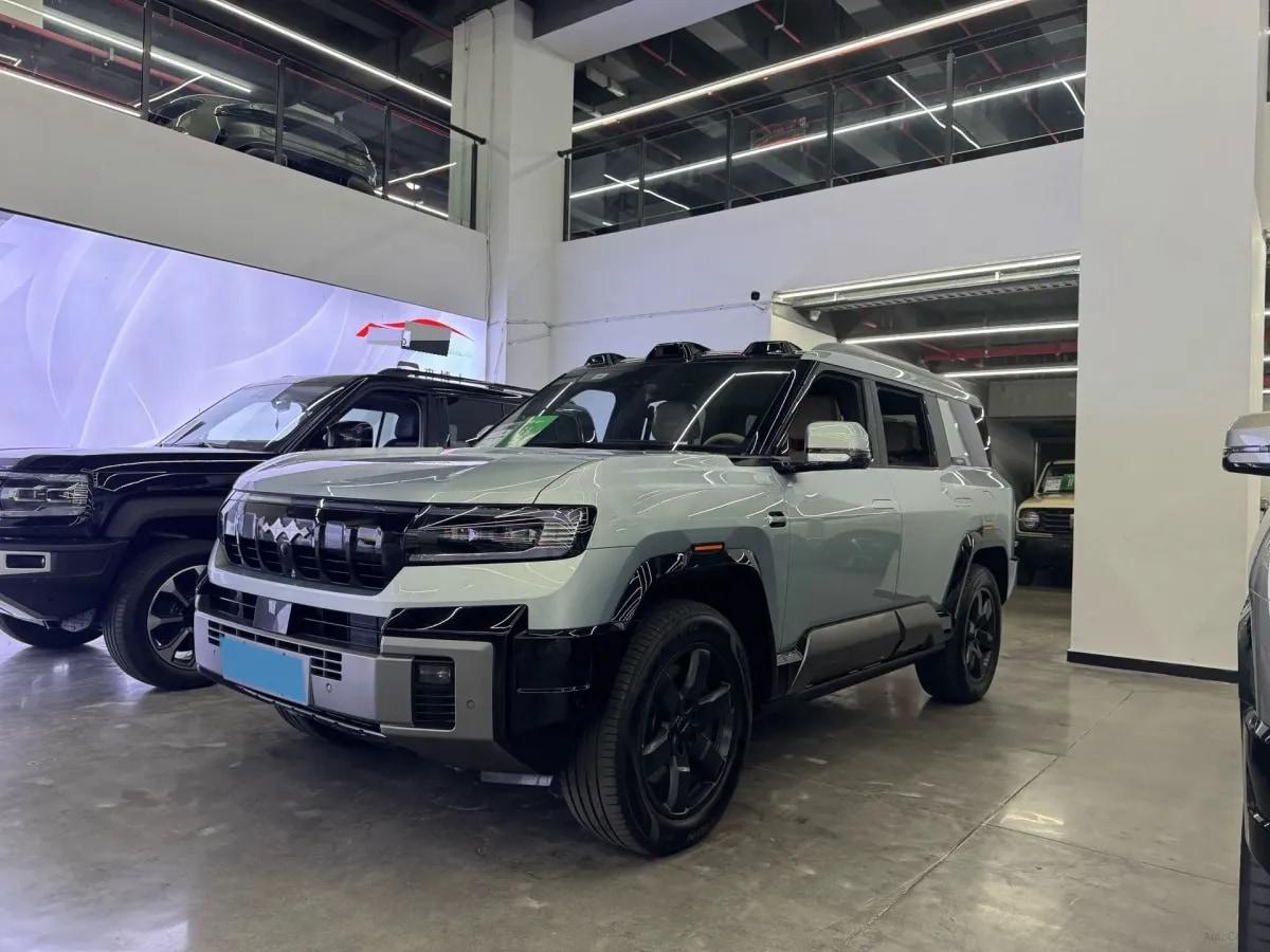 2025 Fang Cheng Bao Bao 8 2.0T 245HP L4 E-CVT PHEV 36.8KWH image 1
