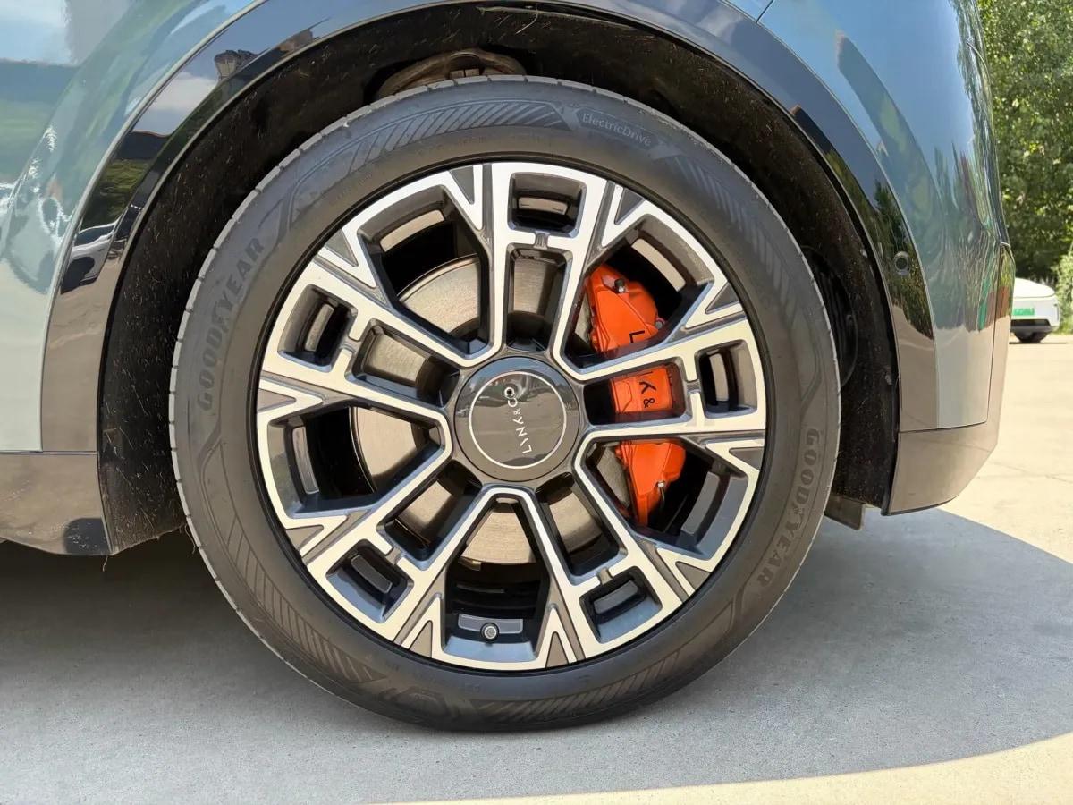 2025 LYNK&CO 900 2.0T 254HP L4 3DHT PHEV image 10