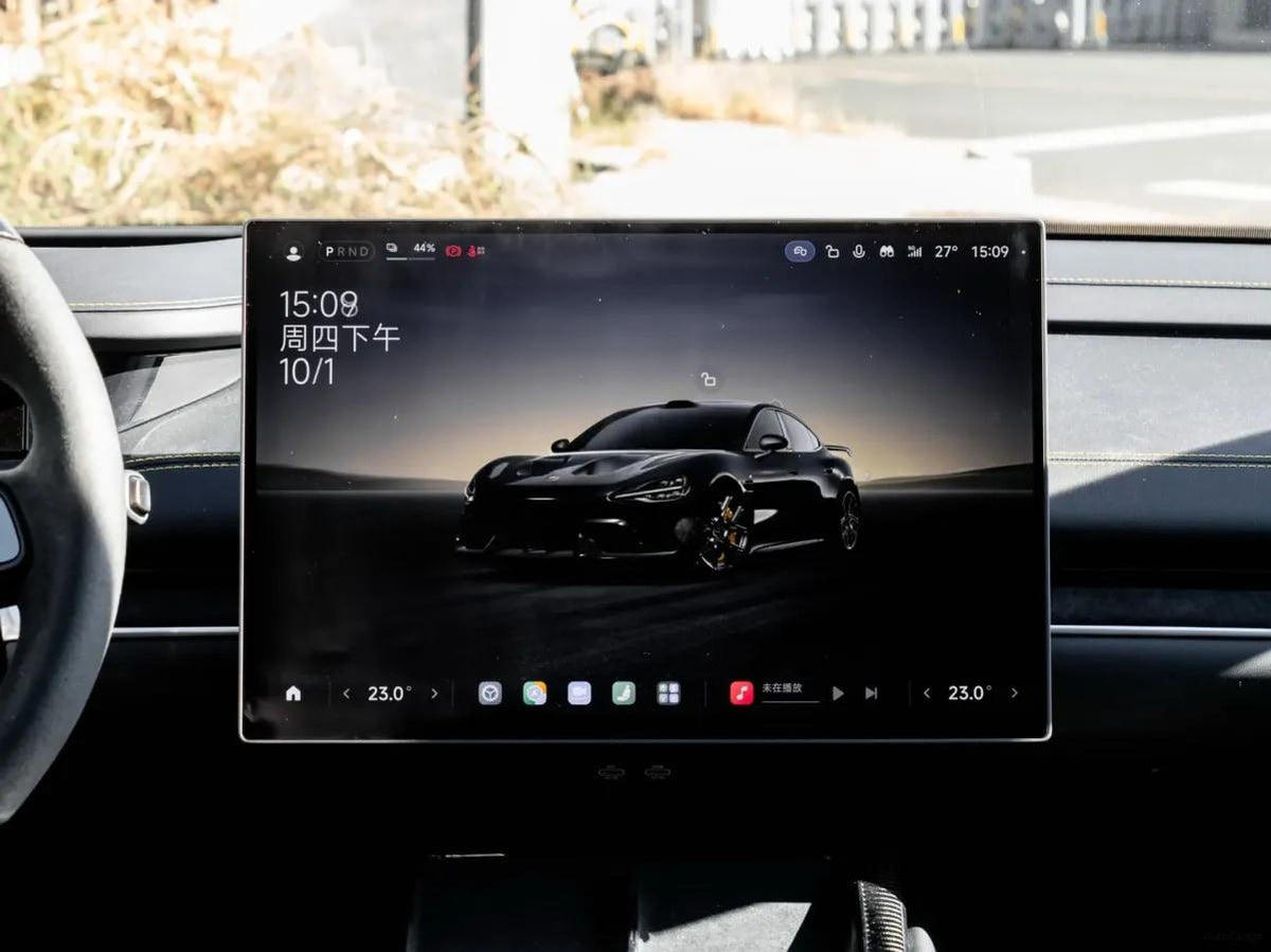 2025 Xiaomi SU7 Ultra BEV 93.7KWH 630km image 10