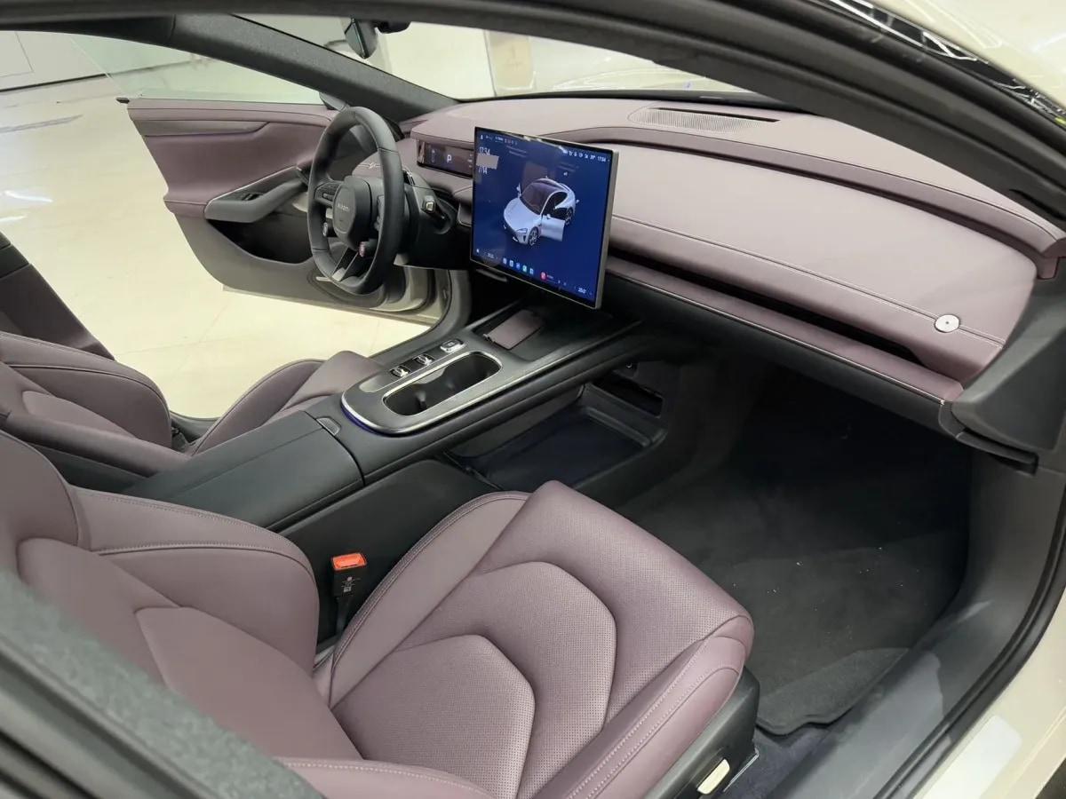 2024 Xiaomi SU7 BEV 73.6KWH image 10