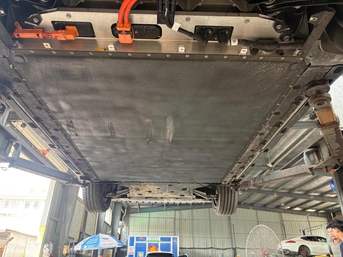 2024 Xiaomi SU7 BEV 73.6KWH 700km image 10