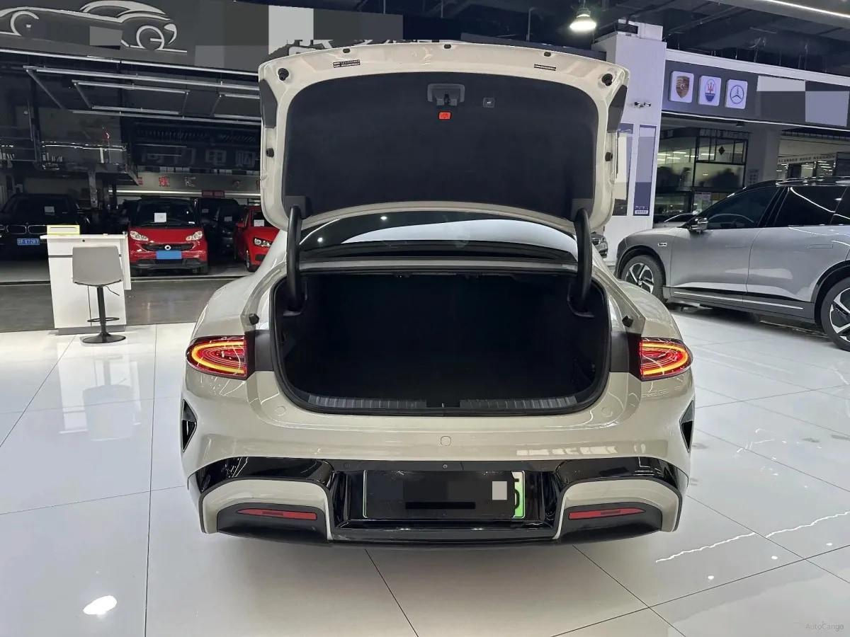 2024 Xiaomi SU7 BEV 73.6KWH image 10
