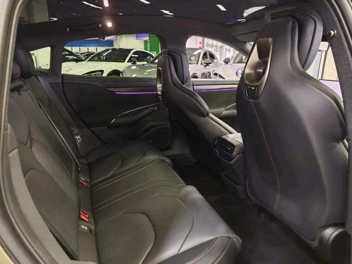 2024 Xiaomi SU7 BEV 73.6KWH image 10