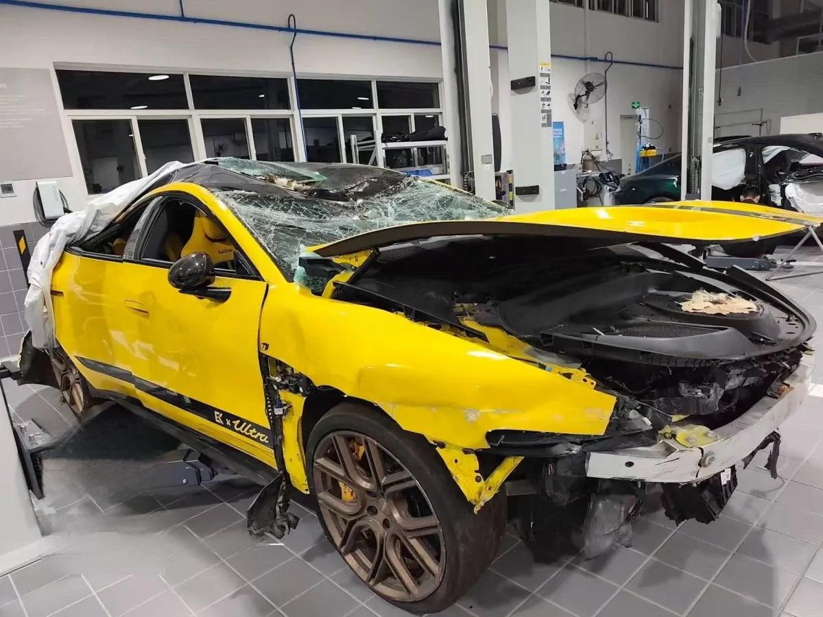 2025 Xiaomi SU7 Ultra BEV 93.7KWH 630km image 10