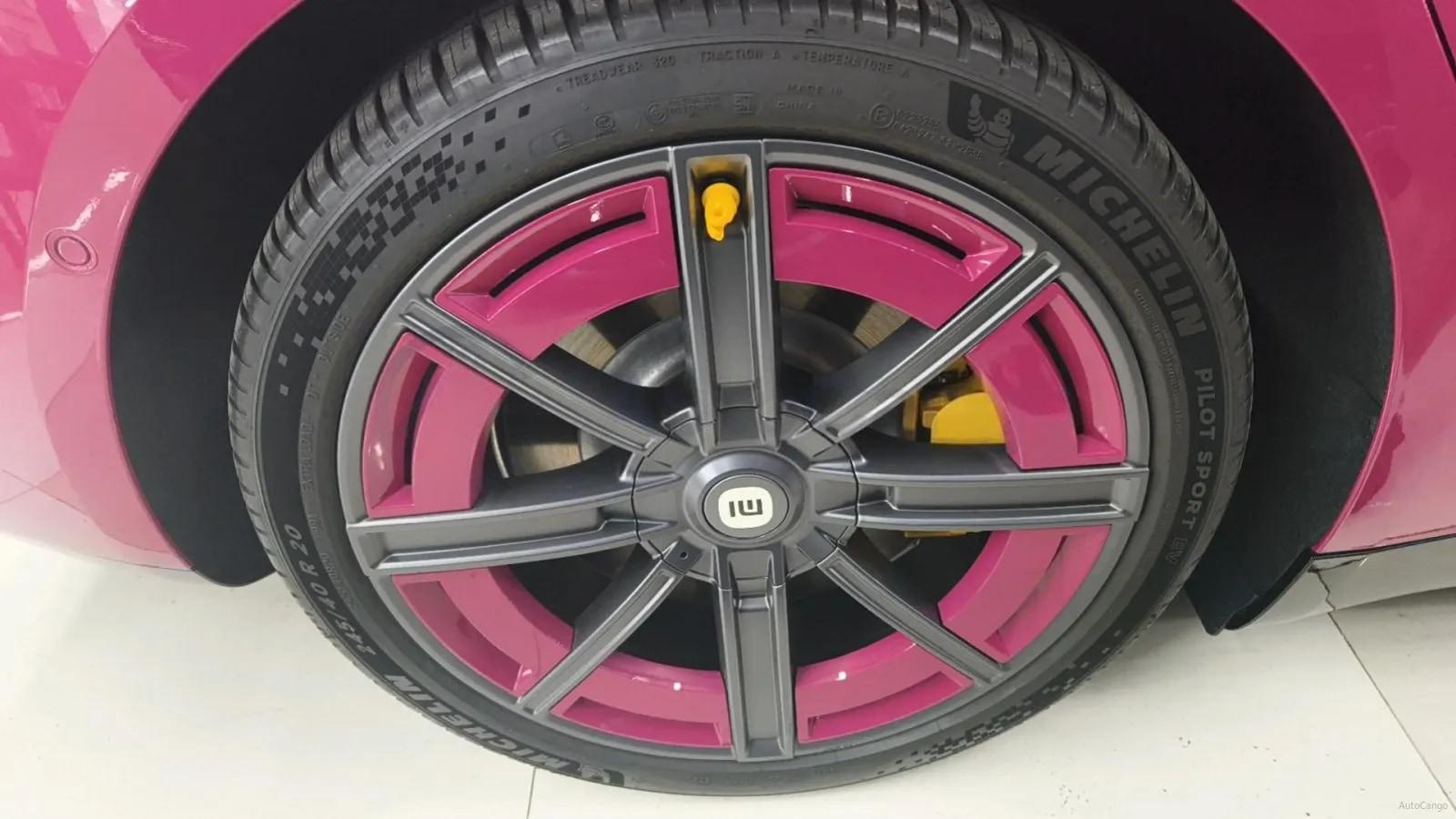 2024 Xiaomi SU7 BEV 73.6KWH image 10