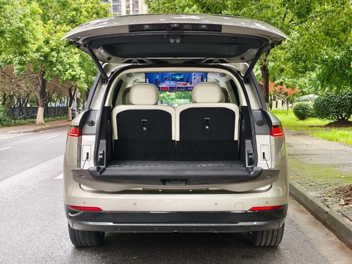 2025 LYNK&CO 900 2.0T 254HP L4 3DHT PHEV 52.38KWH 280km image 10