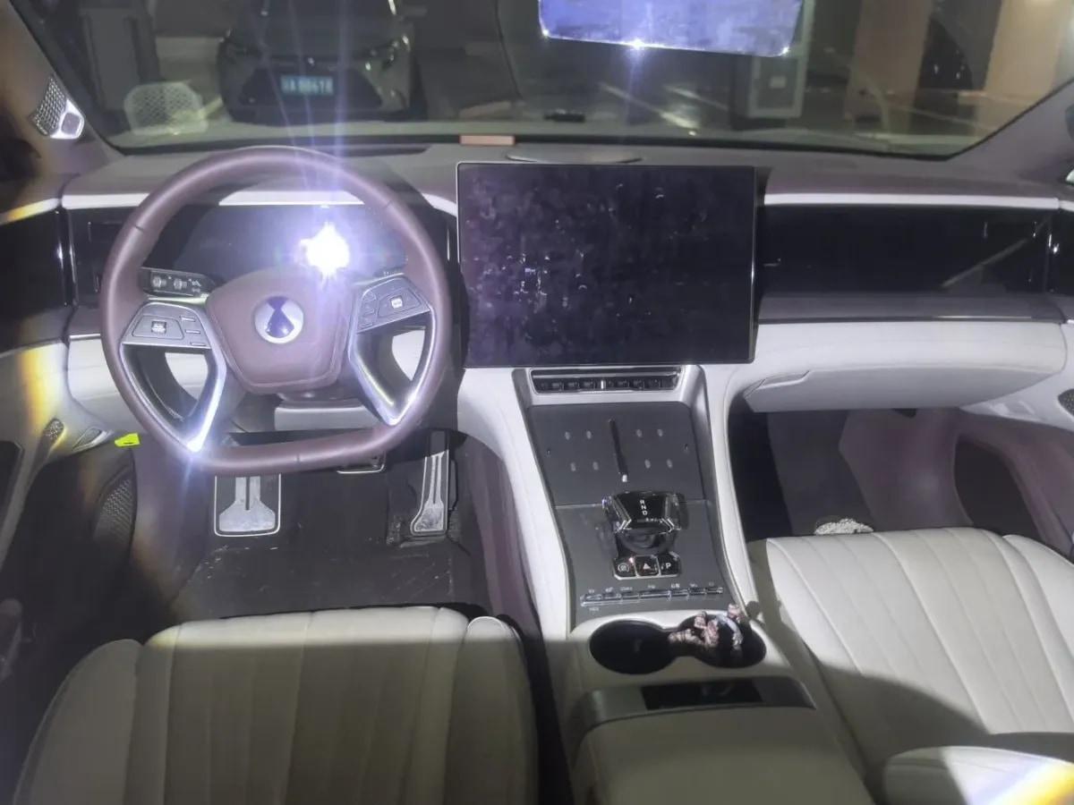 2024 Denza DenzaZ9GT 2.0T 207HP L4 E-CVT PHEV 38.5KWH 201km image 11