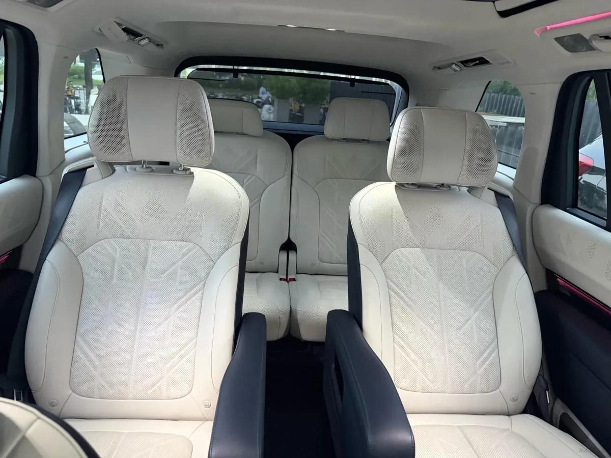 2025 Zeekr 9X 2.0T 279HP L4 1DHT PHEV 70KWH 380km image 11