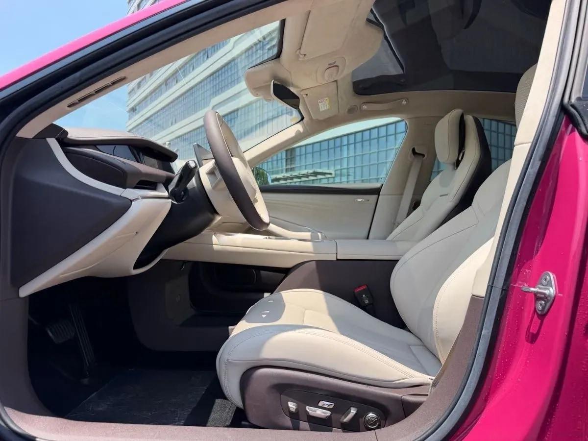 2026 Xiaomi SU7 BEV image 11
