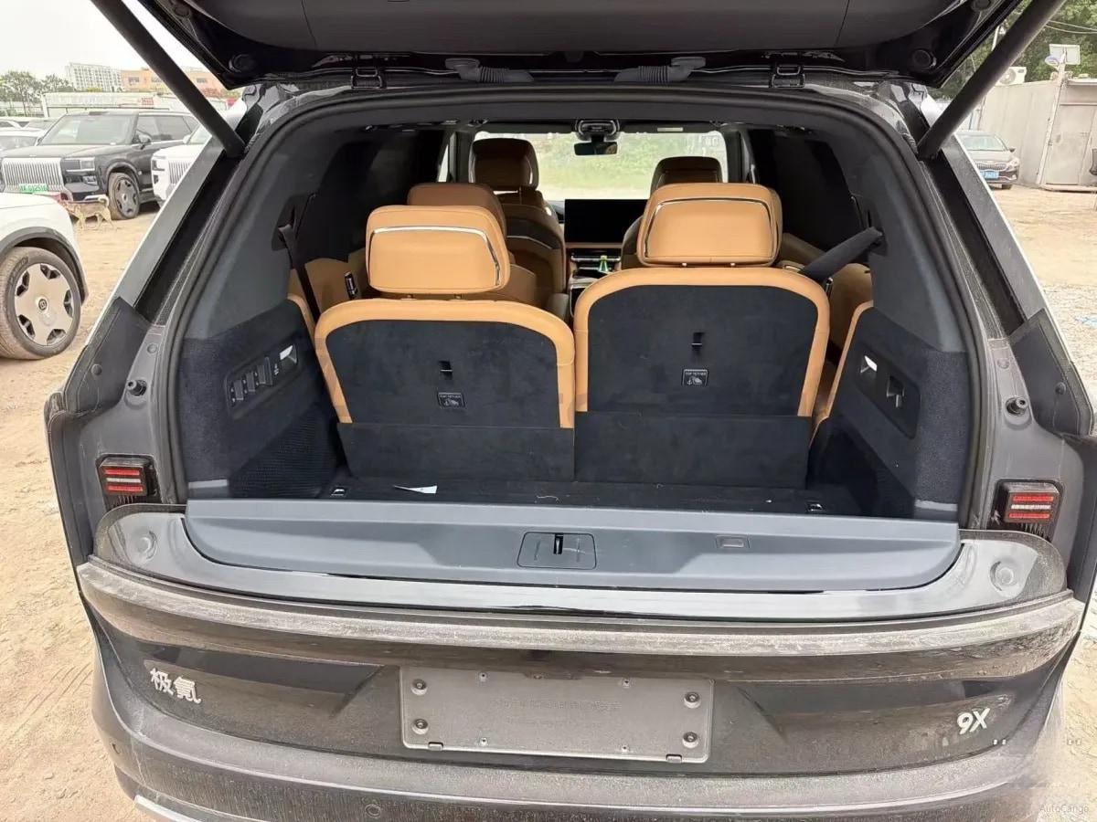2025 Zeekr 9X 2.0T 279HP L4 1DHT PHEV 70KWH 380km image 11