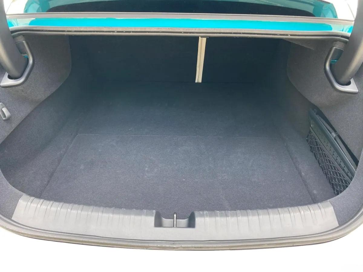2024 Xiaomi SU7 BEV 73.6KWH image 11