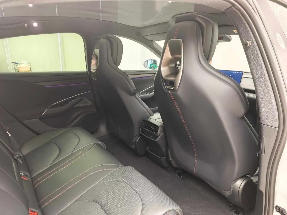 2024 Xiaomi SU7 BEV 73.6KWH 700km image 11