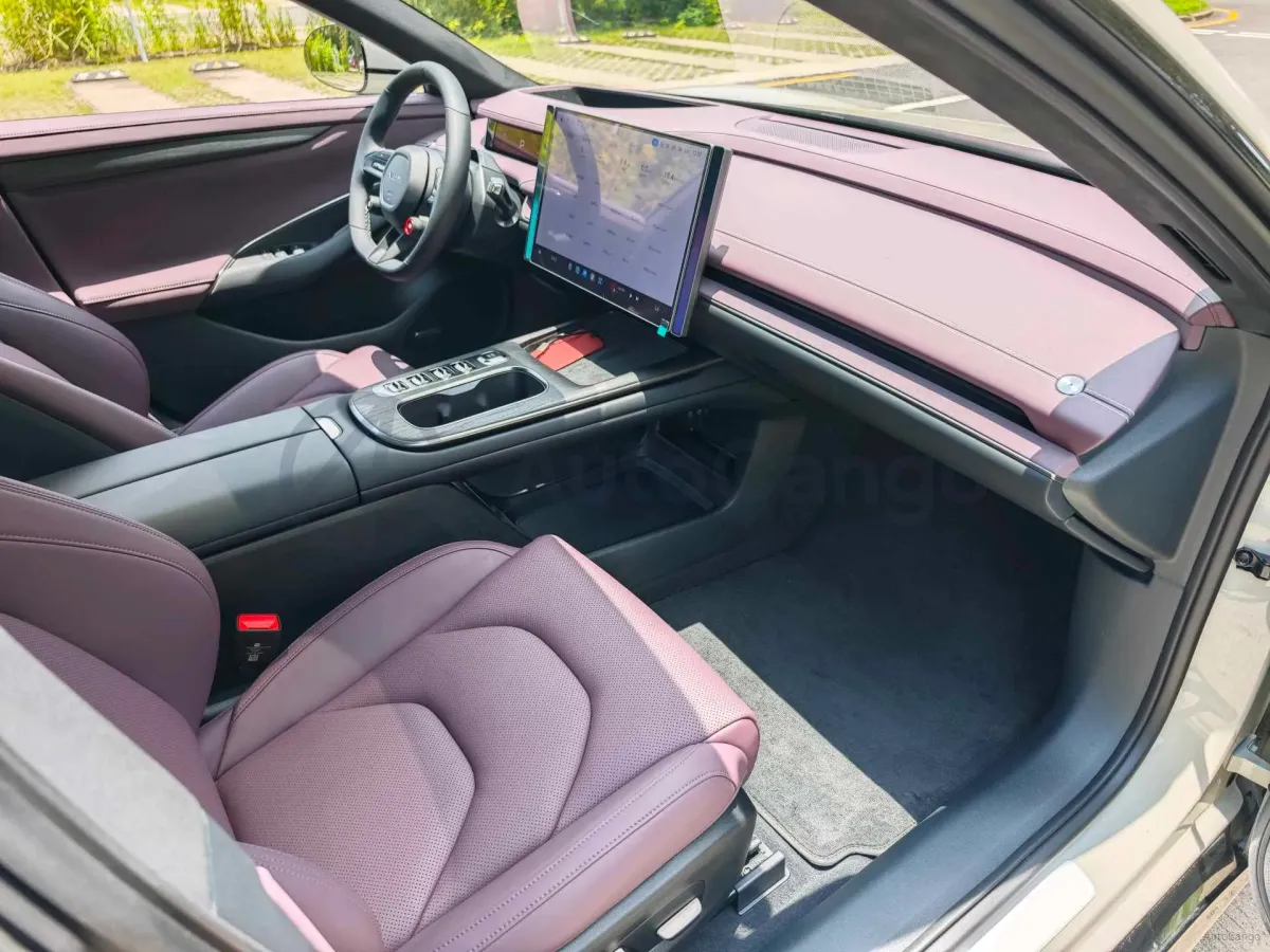 2024 MI SU7 BEV 101KWH image 12