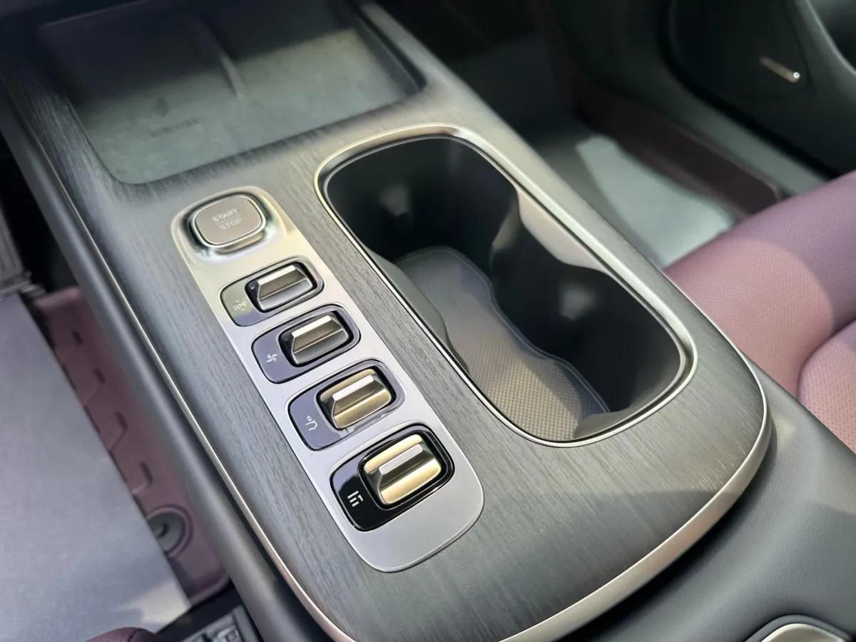 2024 Xiaomi SU7 BEV 94.3KWH image 12