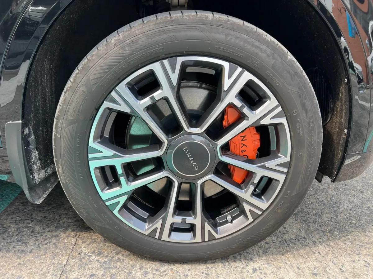 2025 LYNK&CO 900 1.5T 190HP L4 3DHT PHEV 44.85KWH 220km image 12
