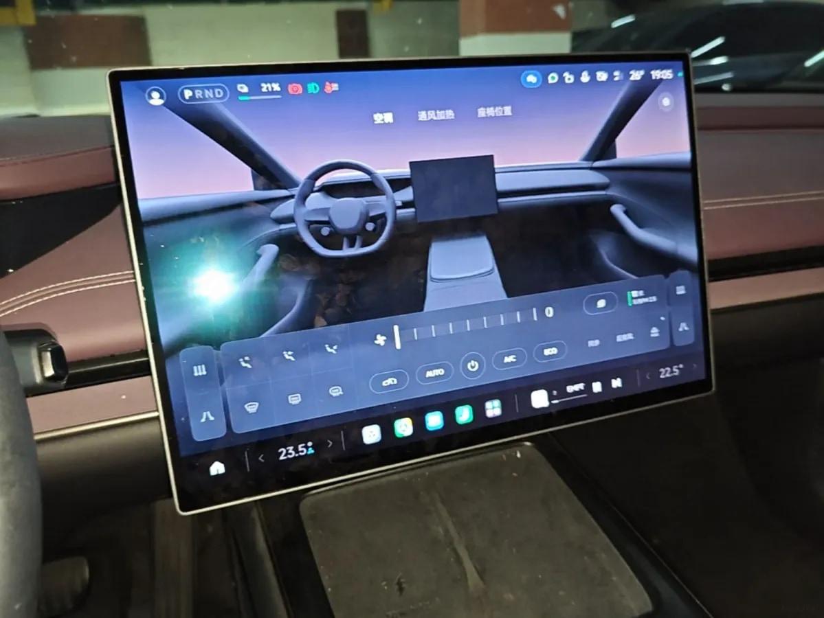 2024 Xiaomi SU7 BEV 73.6KWH 700km image 12