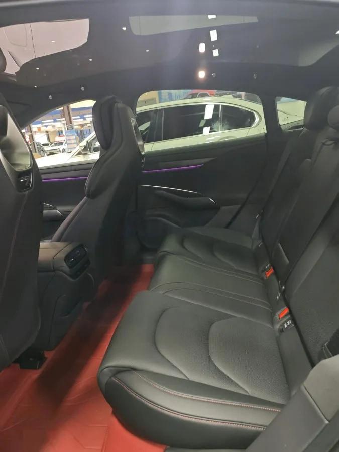 2024 Xiaomi SU7 BEV 94.3KWH image 12