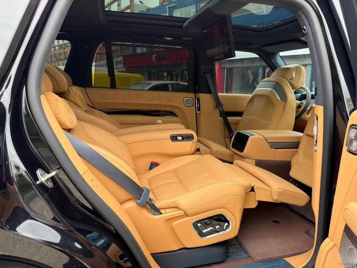 2025 Zeekr 9X 2.0T 279HP L4 1DHT PHEV image 12