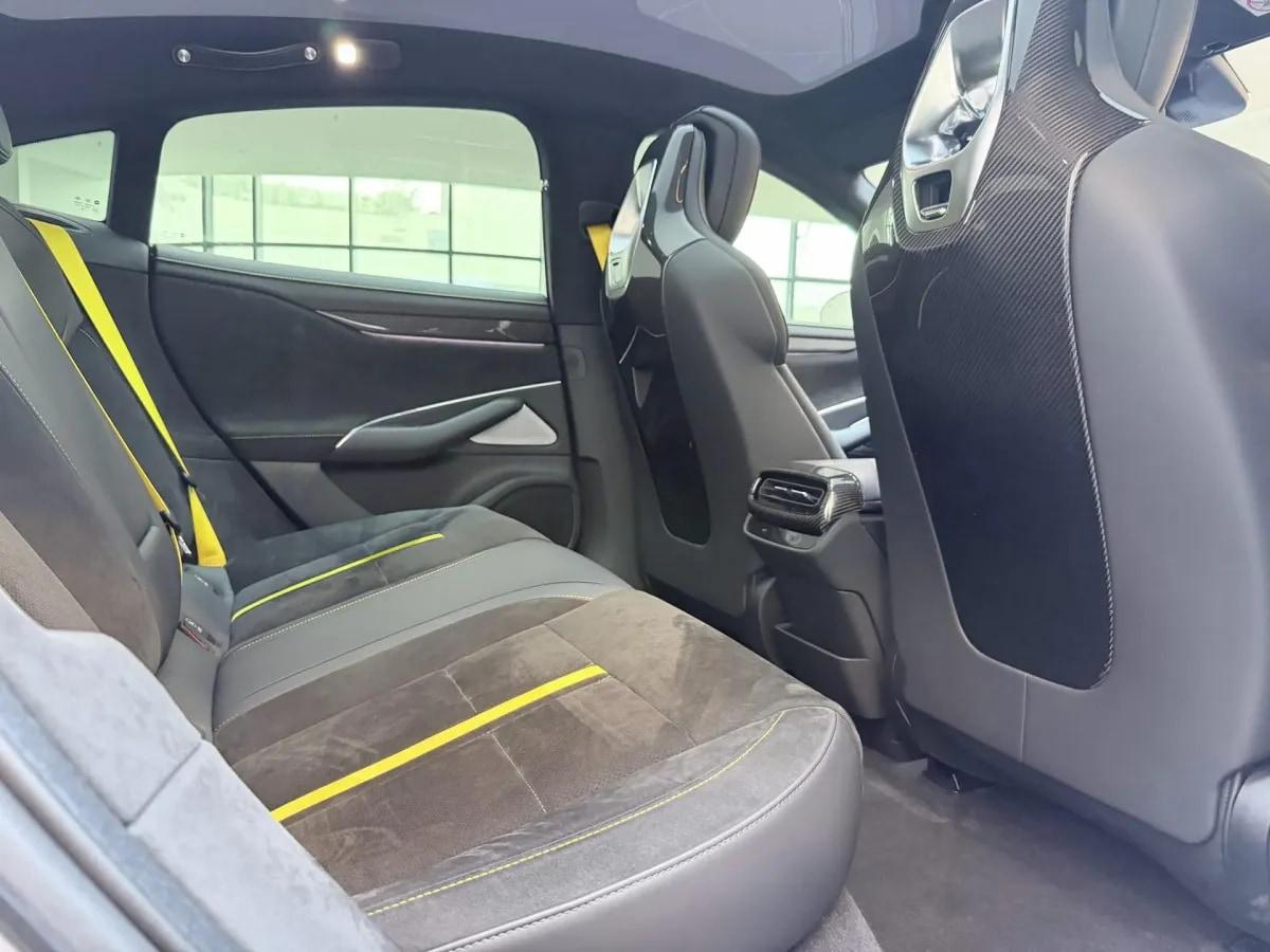 2025 Xiaomi SU7 Ultra BEV 93.7KWH image 12