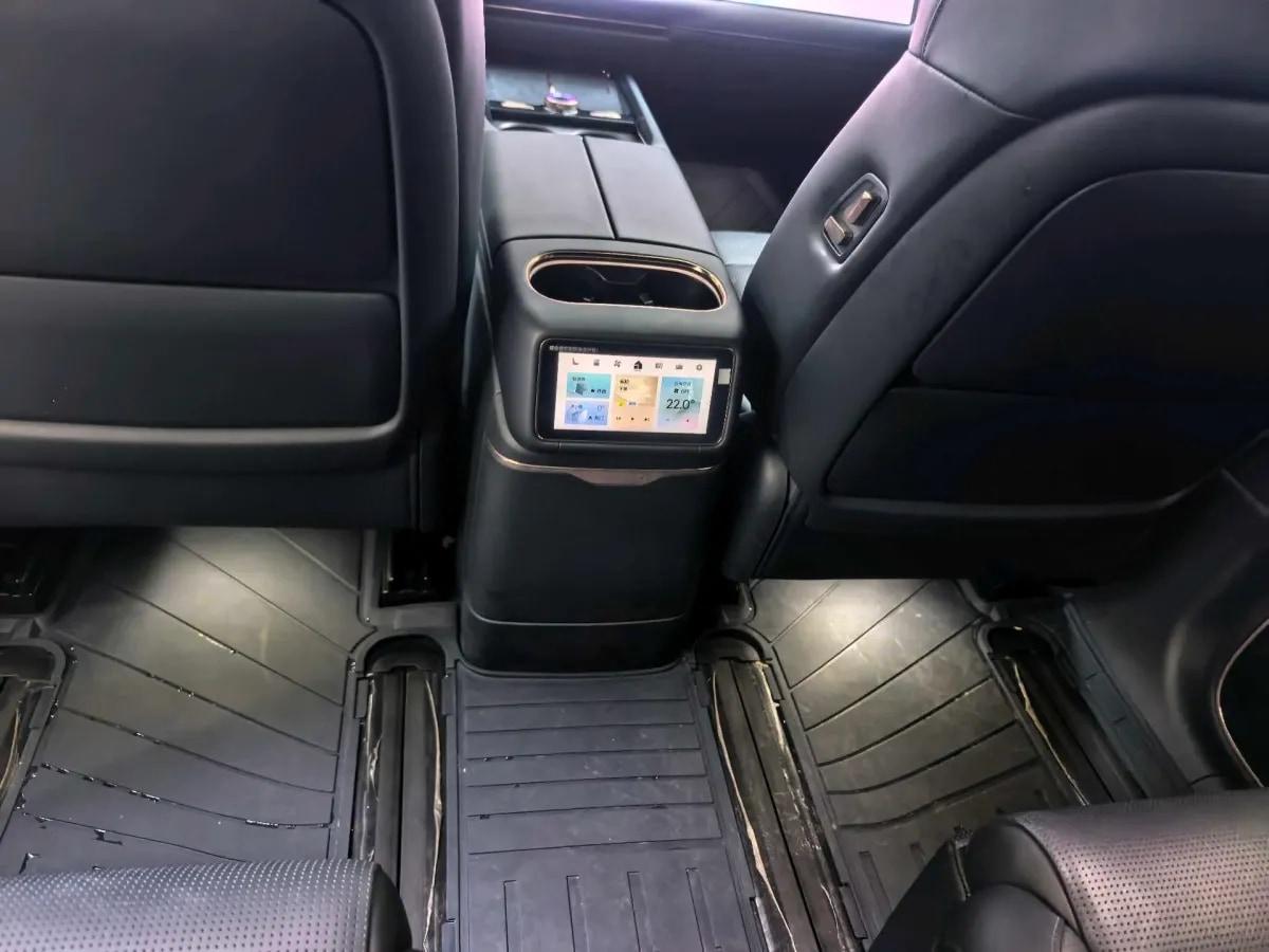 2025 LYNK&CO 900 2.0T 254HP L4 3DHT PHEV 52.38KWH 280km image 12