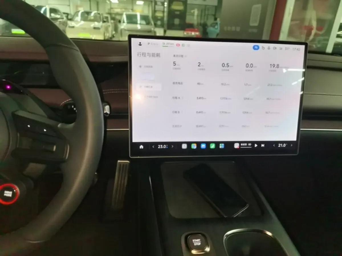 2024 Xiaomi SU7 BEV 101KWH image 12