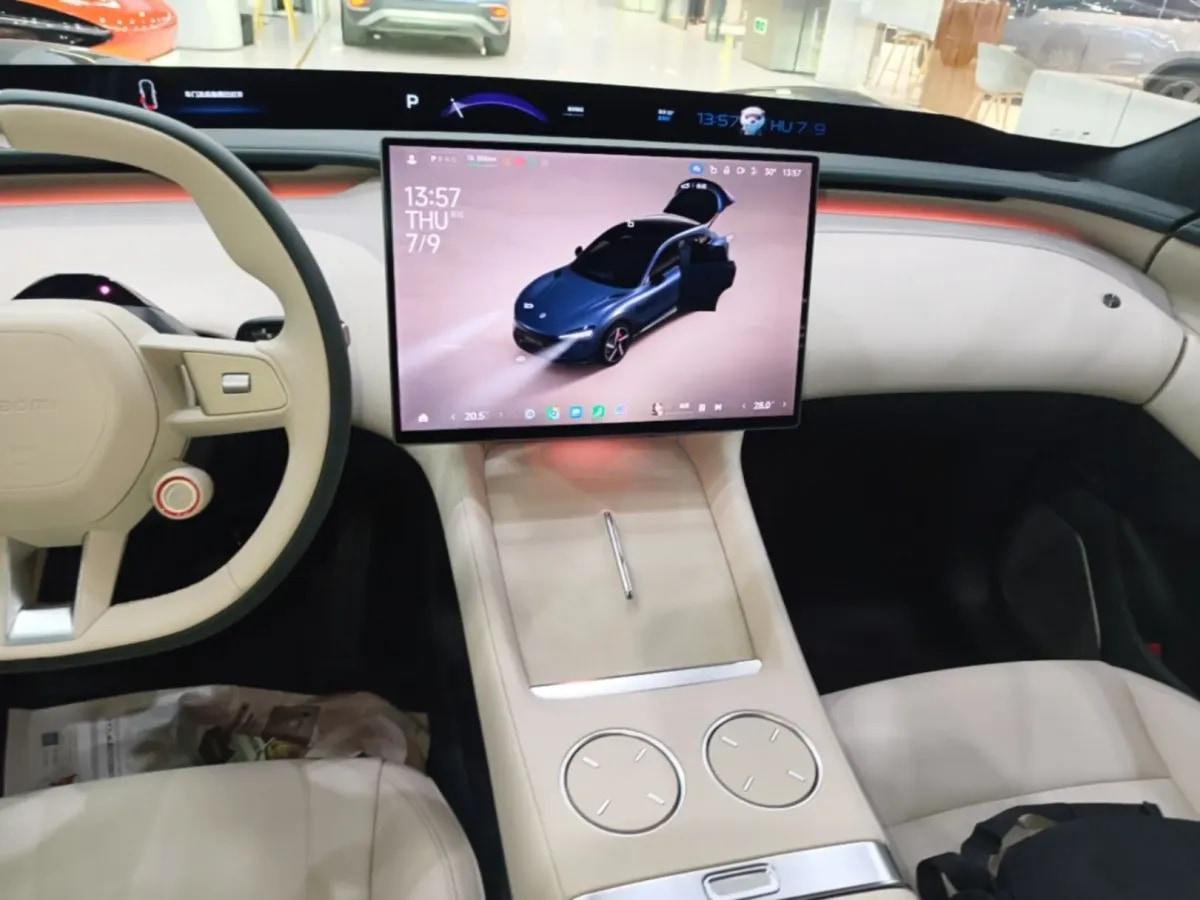 2025 Xiaomi YU7 BEV 101.7KWH image 12