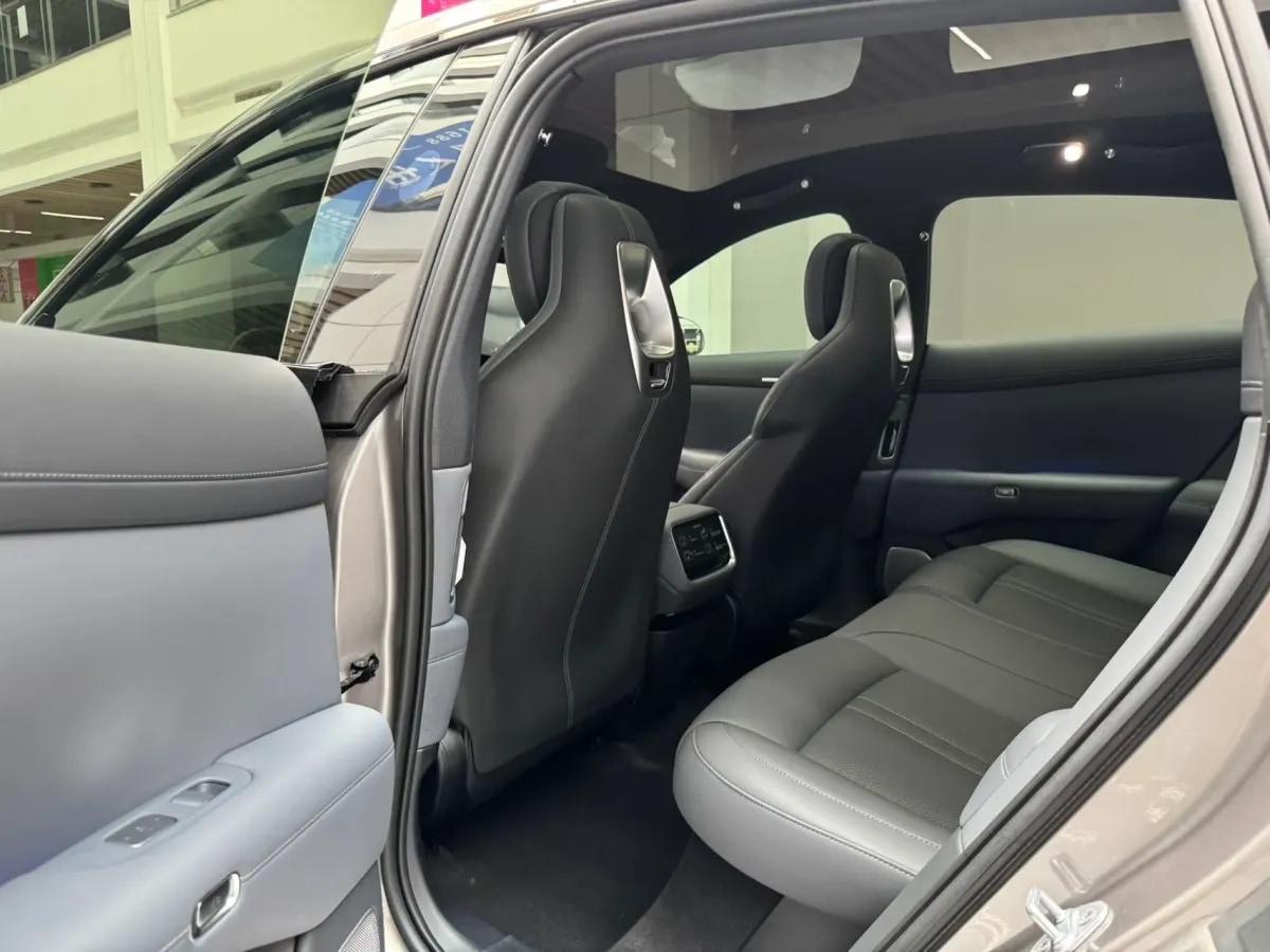 2025 Xiaomi YU7 BEV 96.3KWH 835km image 12