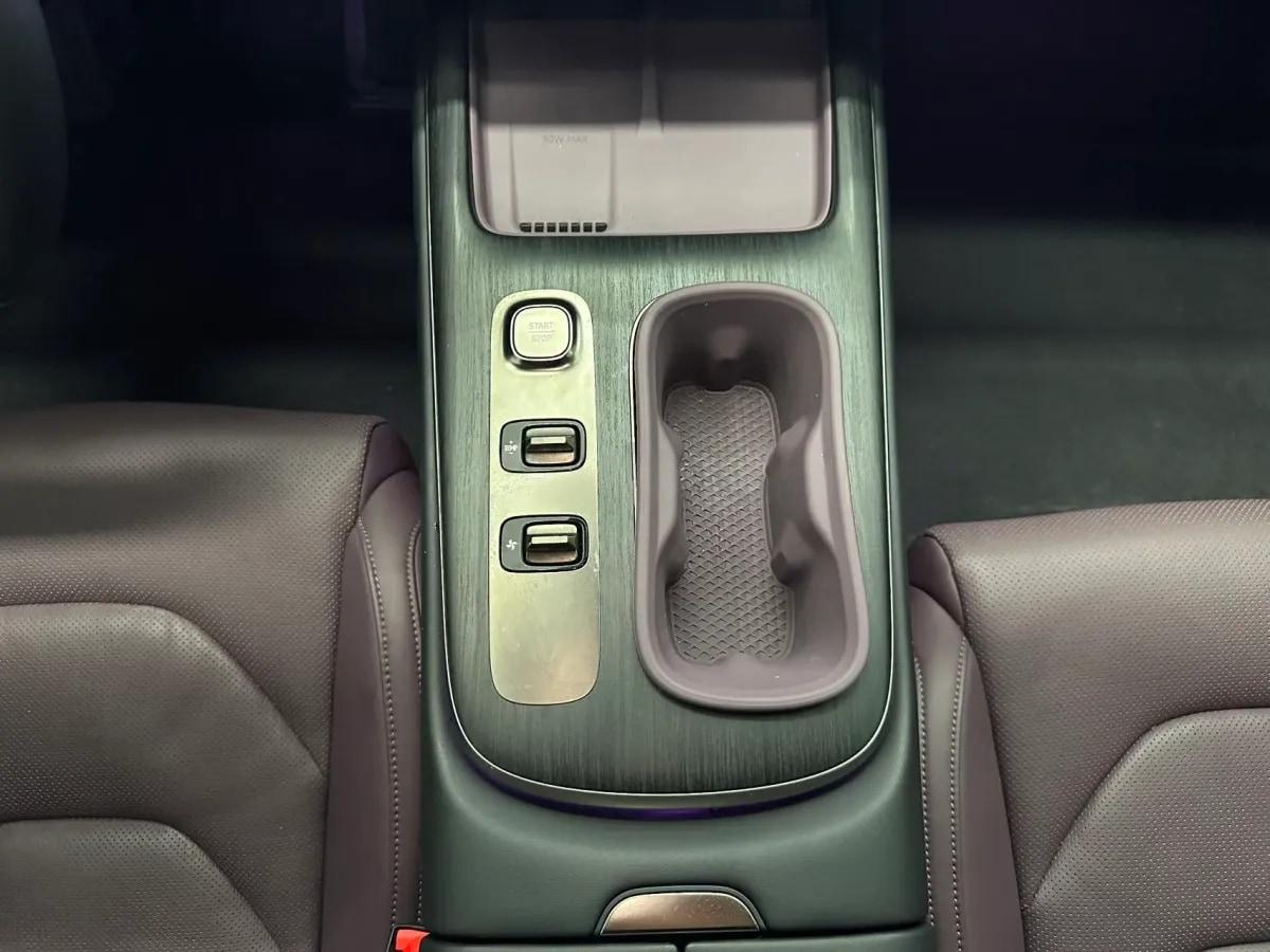 2024 Xiaomi SU7 BEV 73.6KWH image 12