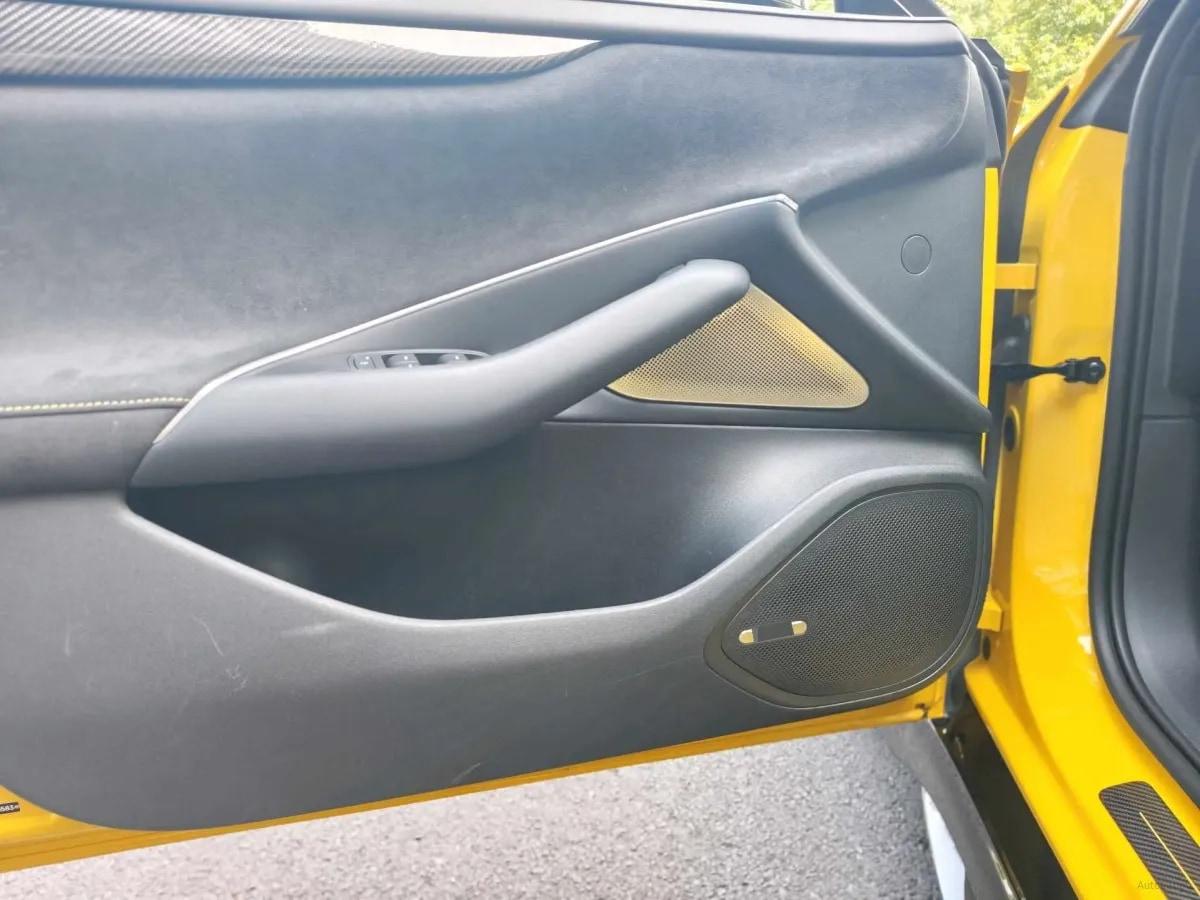 2025 Xiaomi SU7 Ultra BEV 93.7KWH 630km image 12