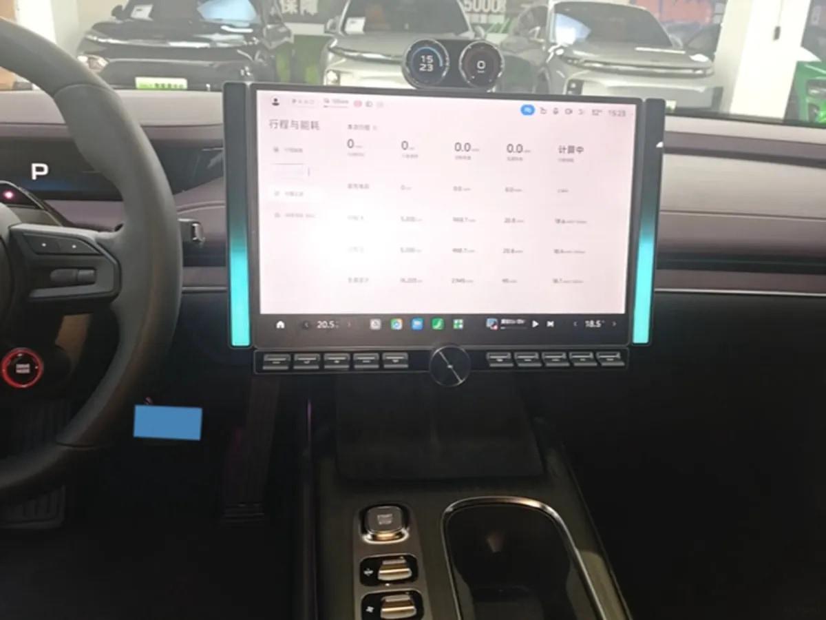 2024 Xiaomi SU7 BEV 94.3KWH image 12