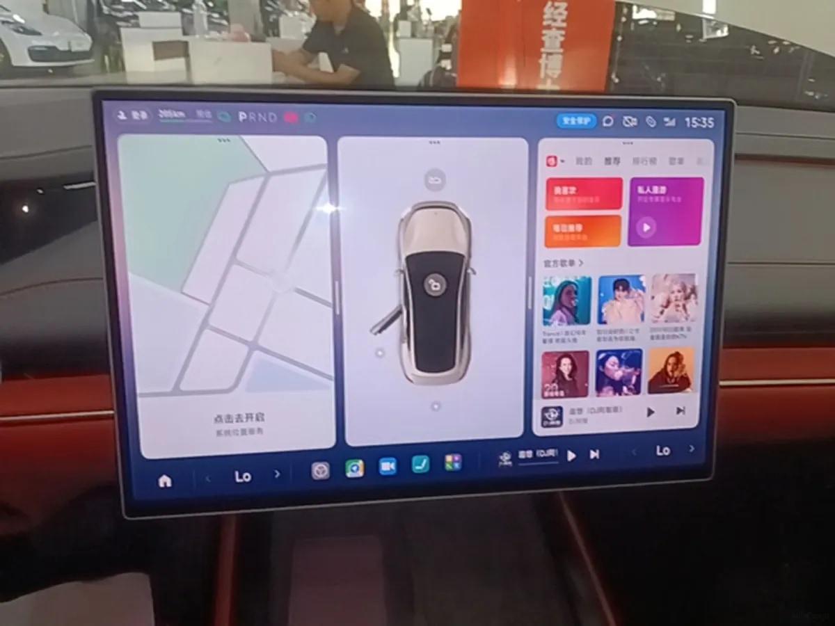 2024 Xiaomi SU7 BEV 94.3KWH image 12