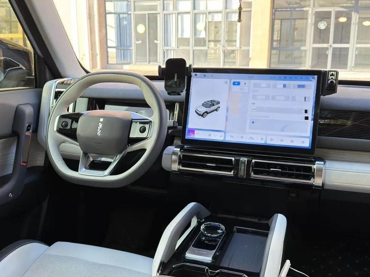 2024 iCAR iCAR 03 BEV 65.69KWH 472km image 12