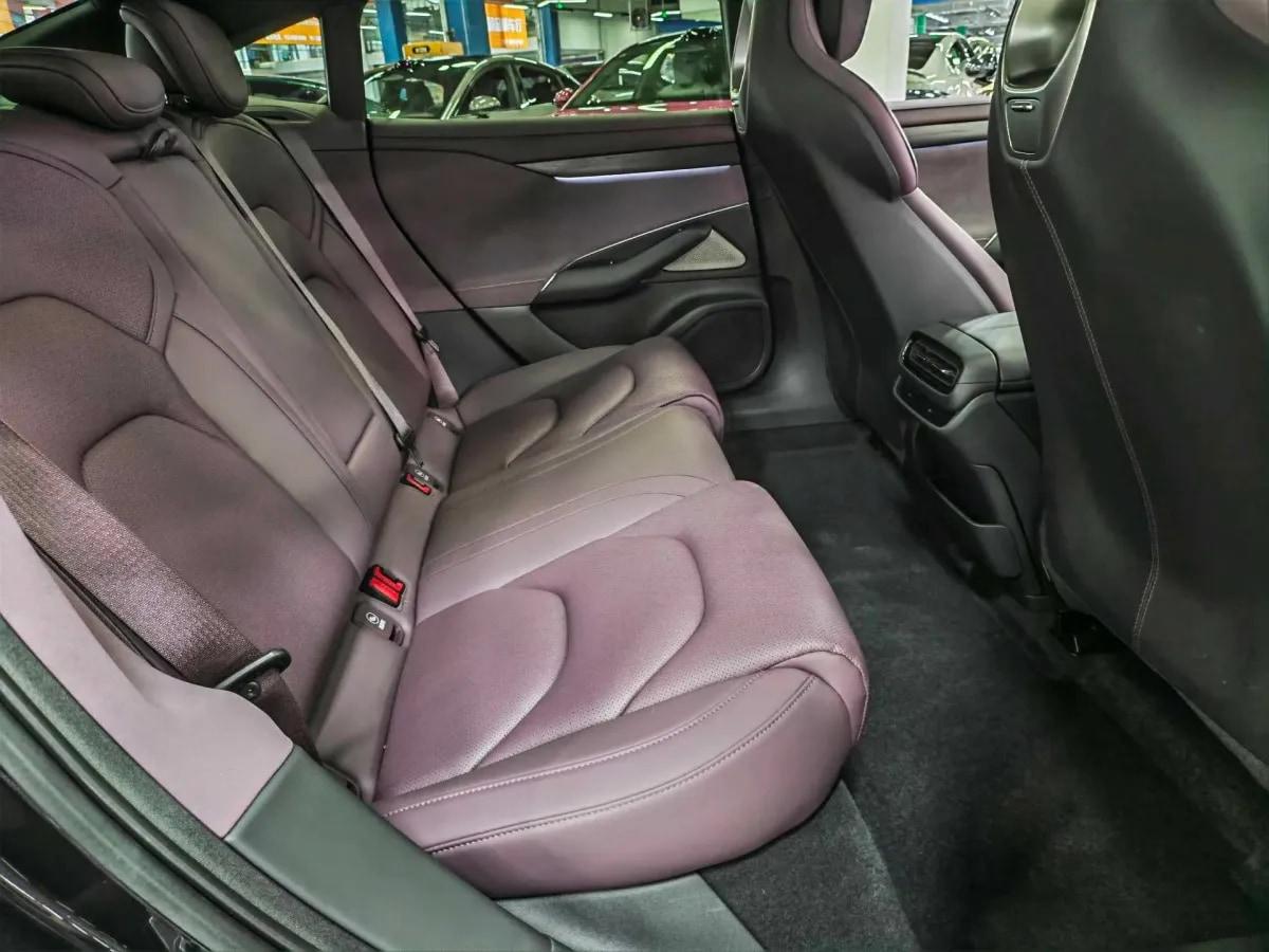 2024 Xiaomi SU7 BEV 73.6KWH image 12