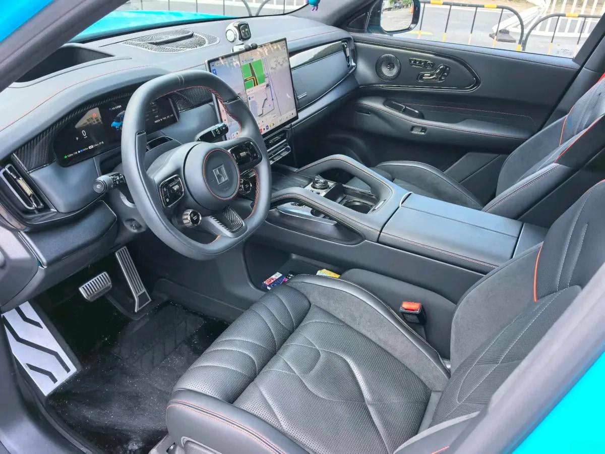 2026 Zeekr 8X 2.0T 279HP L4 1DHT PHEV 70KWH 330km image 12