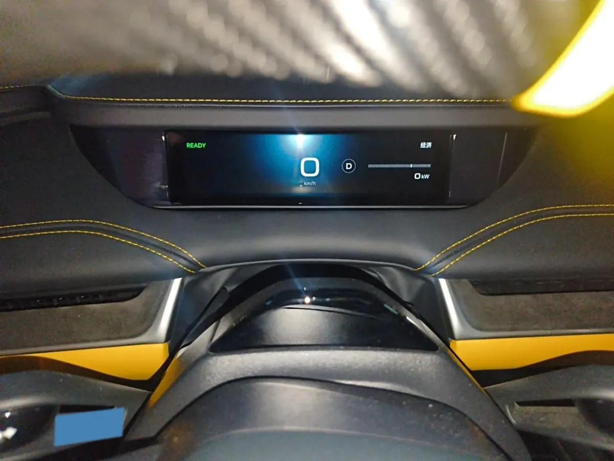 2025 Xiaomi SU7 Ultra BEV 93.7KWH 630km image 12