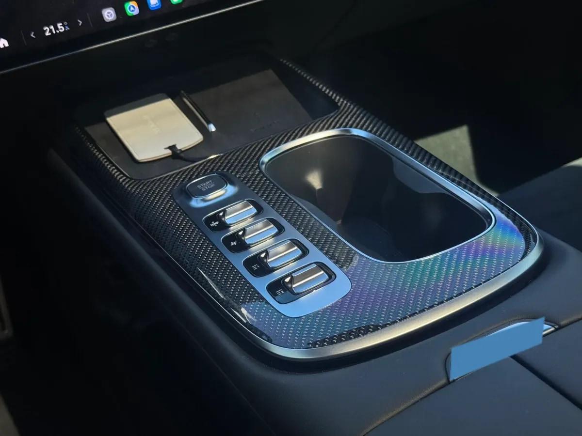 2025 Xiaomi SU7 Ultra BEV 93.7KWH 630km image 13